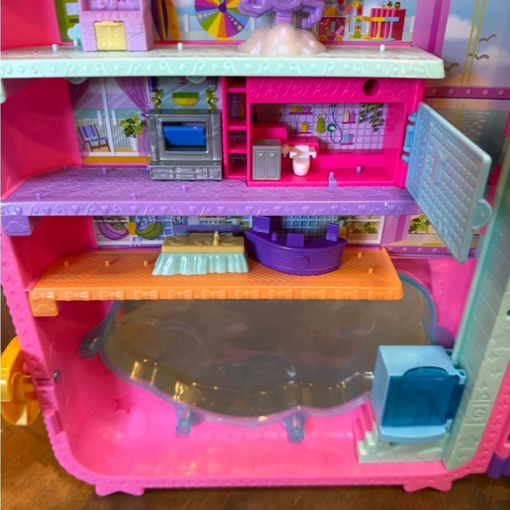 Mattel Pink Polly Pocket Unicorn Party Rolling Case Resort with Purple Handle